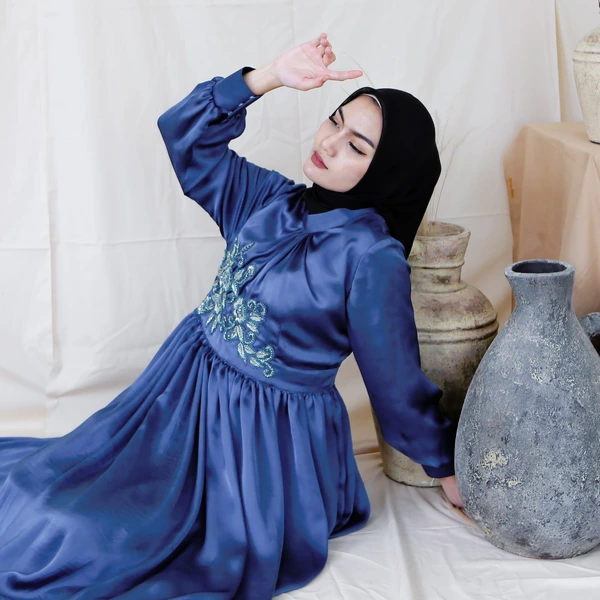Arinda Dress