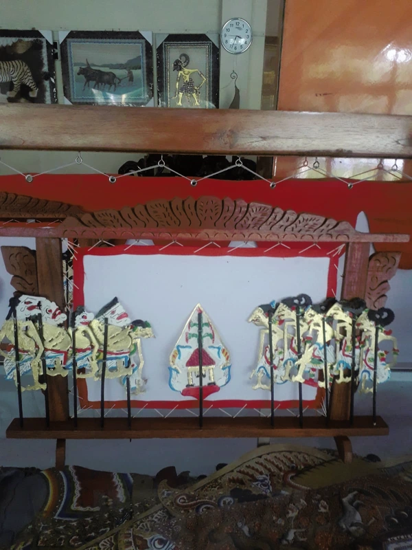 Miniatur Wayang Kelir