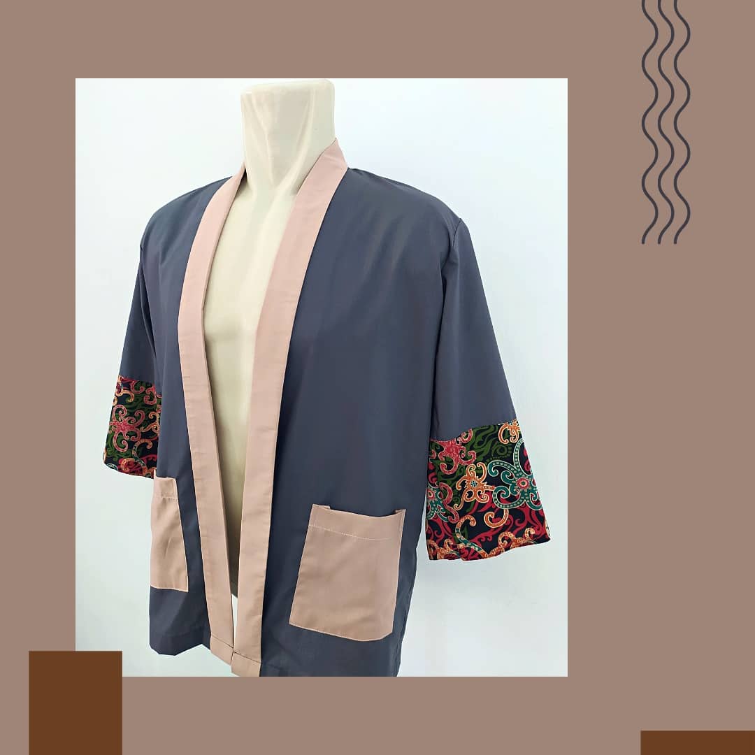 BENEH UNISEX OUTER/KIMONO BATIK KALTIM SIZE FIT TO L