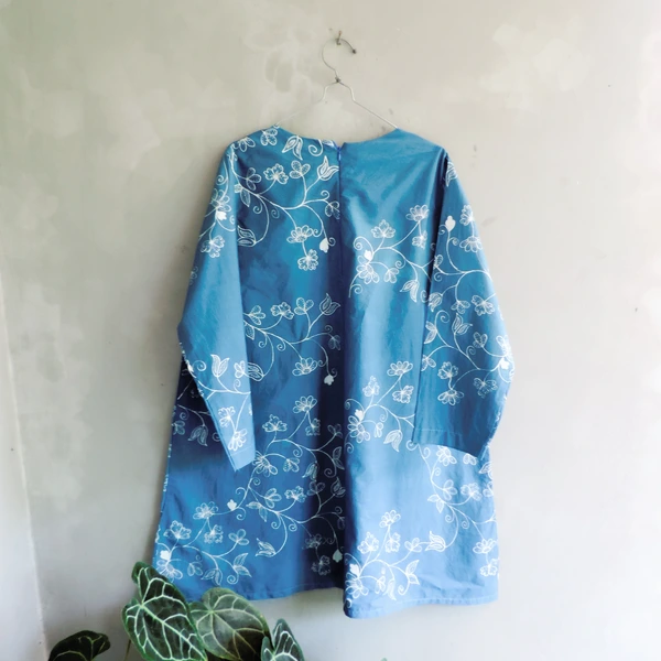 Atasan Batik Tulis Lung-lungan Kembang
