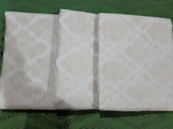 Tenun Sutera Bulu