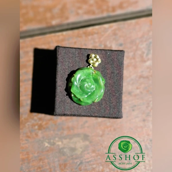 Kalung Giok Jade Winter Flower Pendant Jade + Gold