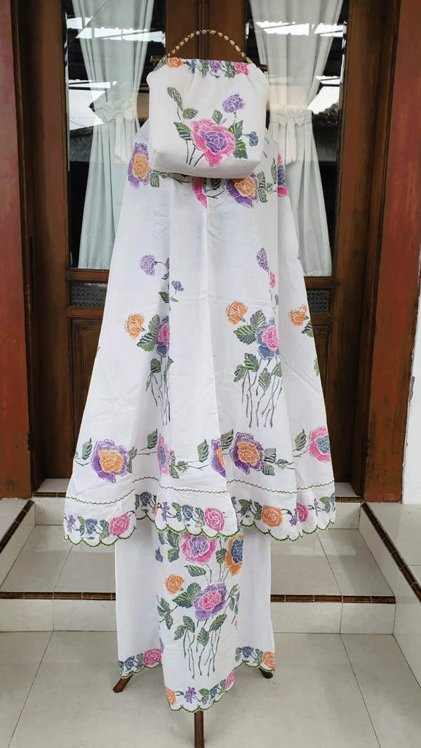 Mukena Batik Tulis