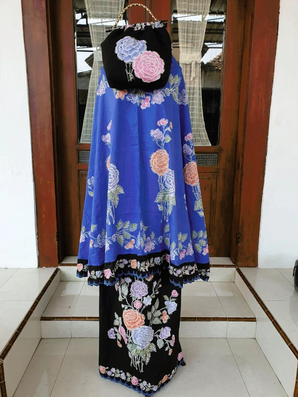 Mukena Batik Tulis