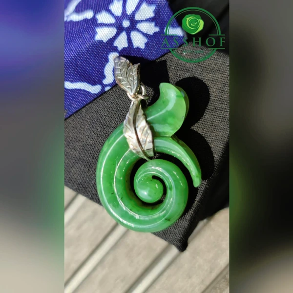 The Leaf Kalung Giok Jade Aceh
