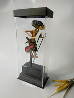Souvernir Wayang Kayu Box Akrilik