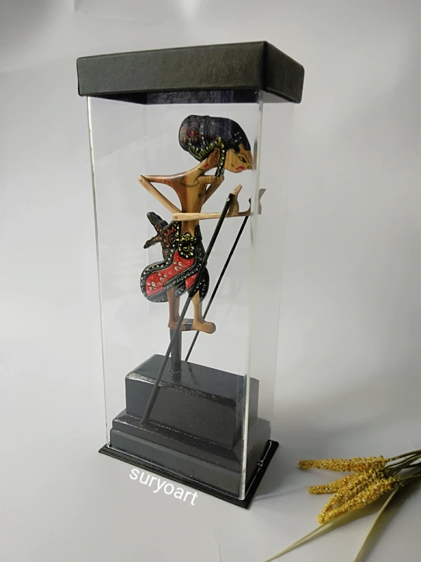 Souvernir Wayang Kayu Box Akrilik
