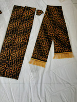 Selendang  dan kain batik