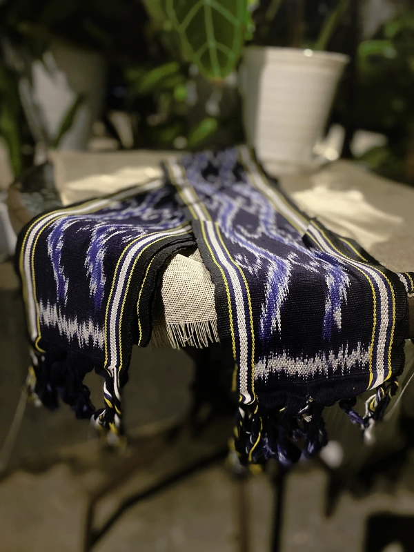 Syal Tenun