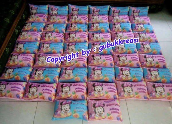 Souvenir Ultah Bantal Mini