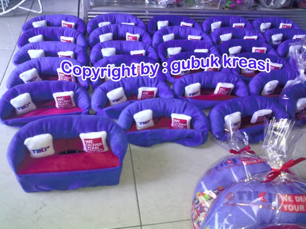 Kotak Tisu Merk Brand