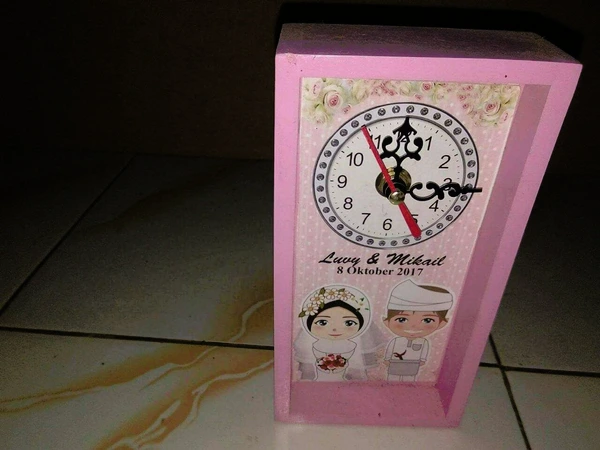 Souvenir Event Jam Kayu