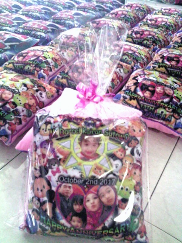 Bantal Kotak Lucu
