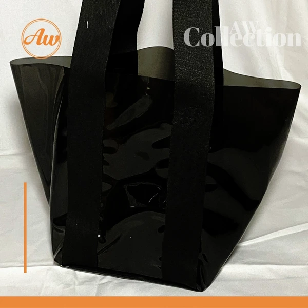 Black Maddy Bag