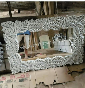 Cermin Persegi Motif Daun