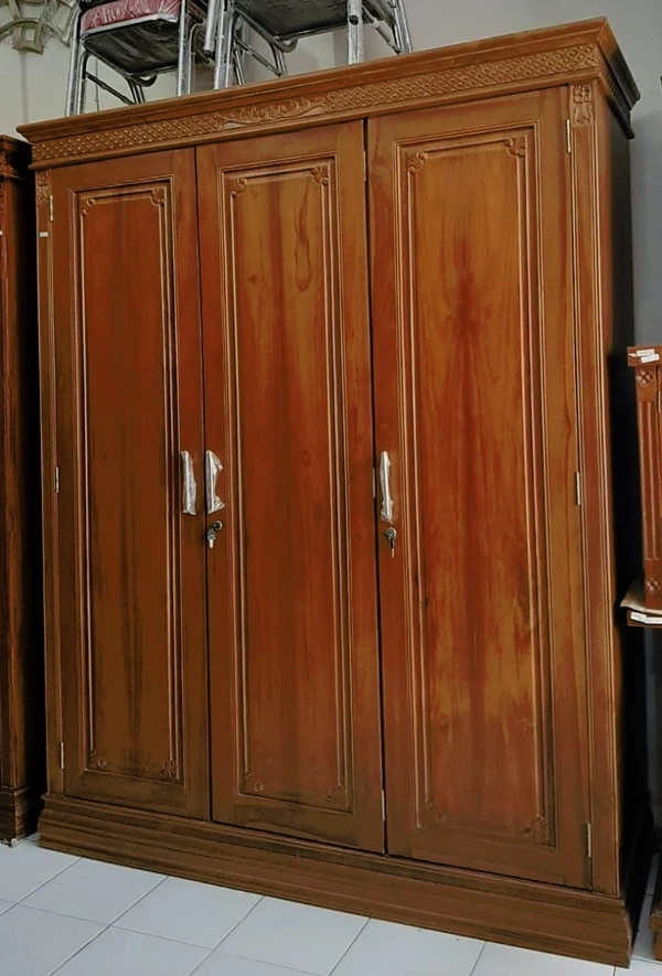 Almari Pintu 3 Besar