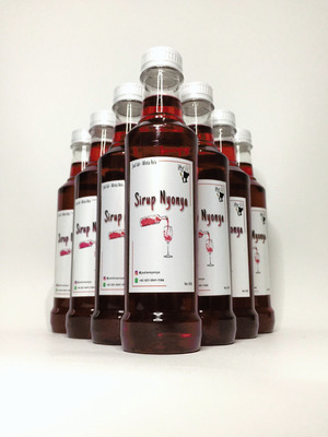 Sirup Nyonya Frambozen Oleh-Oleh Khas Banjarmasin