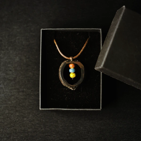 Kalung Kemiri