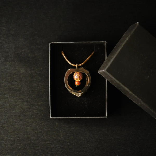 Kalung Kemiri
