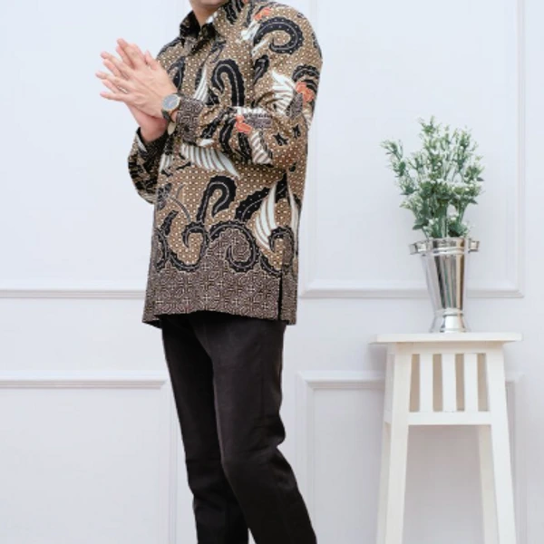 Kemeja batik lengan panjang puring  pradikta
