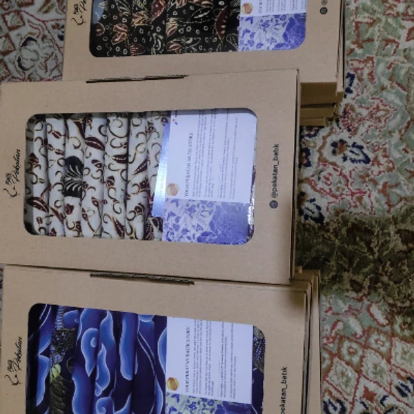 Souvenir Kain Batik Tulis