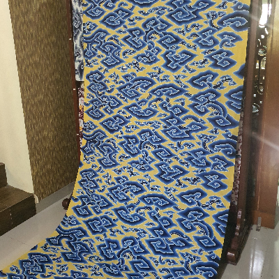 Kain Batik Tulis Mega Mendung Layer 9