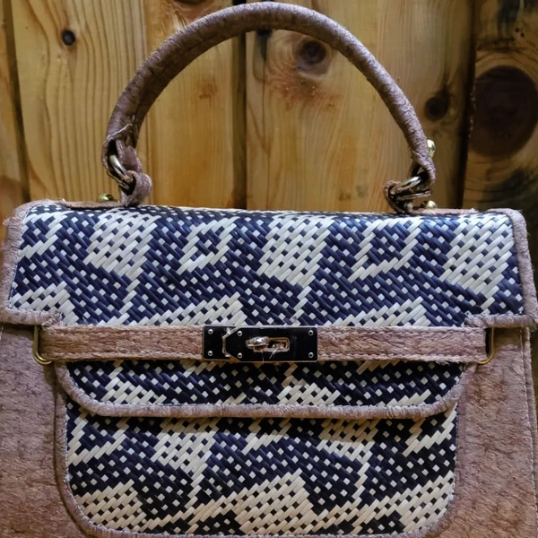 Tas Rotan Kombinasi Kulit Kayu satu pintu