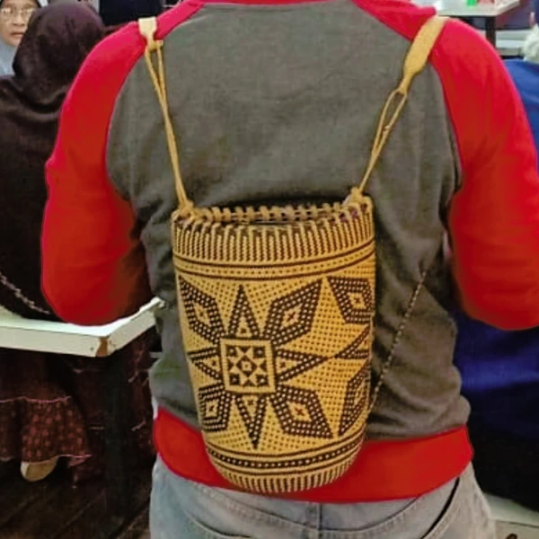 Anjat Rotan /Borneo Backpack