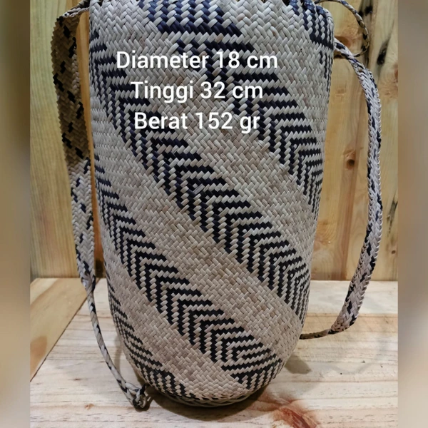 Anjat Rotan /Borneo Backpack