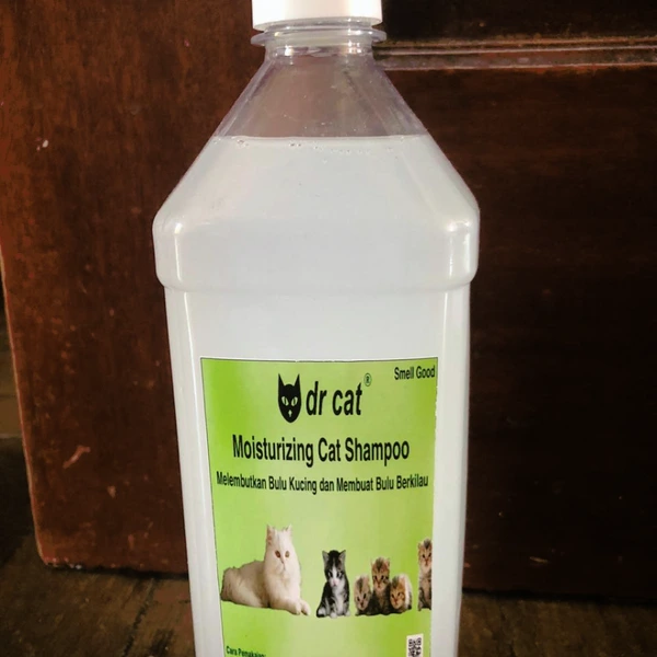 Shampoo Kucing Pelembut Bulu dan Anti Kutu 1100ml
