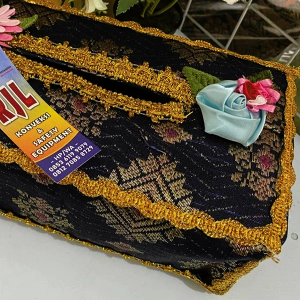 Tempat Tisu Tenun