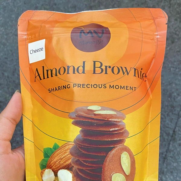 Almond Brownie