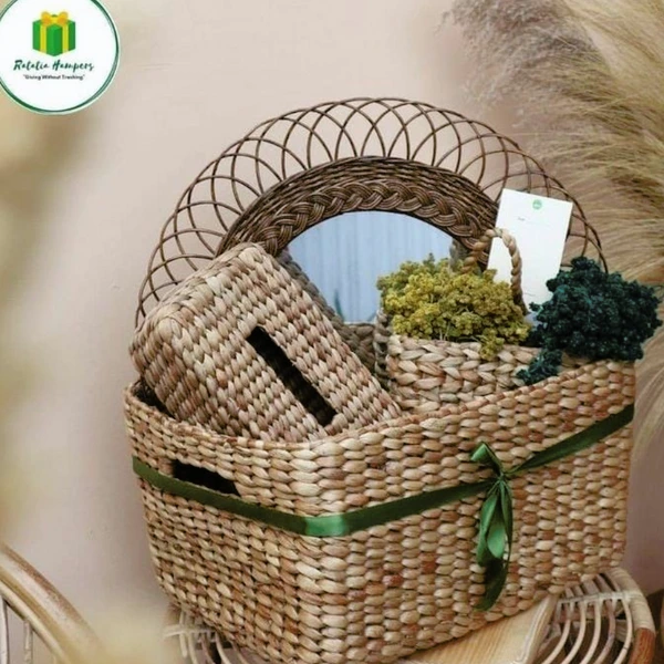 HAMPERS EXCLUSIVE