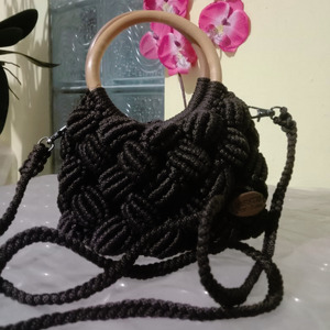 deSISTAA BAG