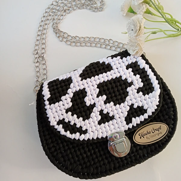 Nc net crochet bag