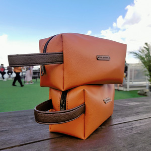 SQUARE POUCH