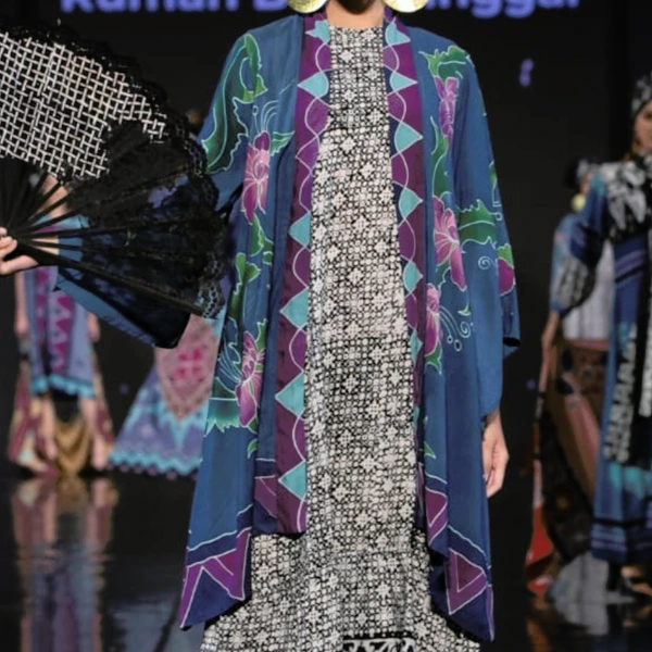 OUTER BATIK
