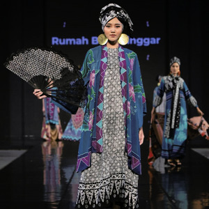 OUTER BATIK