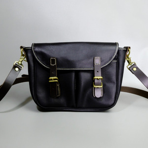 Crispin Sling Bag - Cabaco