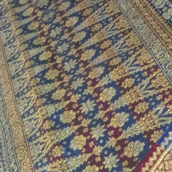 kain tenun