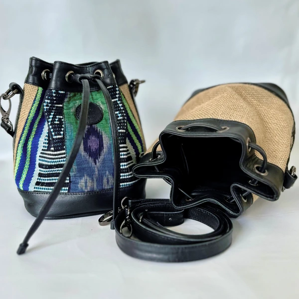 CYNTHIA BUCKET BAG