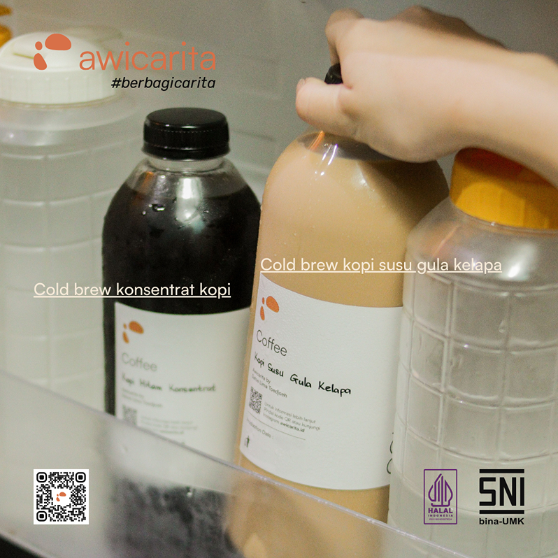Cold Brew Kopi Susu Gula Kelapa Awicarita - kemasan botol 1 liter