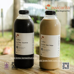 Cold Brew Kopi Susu Gula Kelapa Awicarita - kemasan botol 1 liter