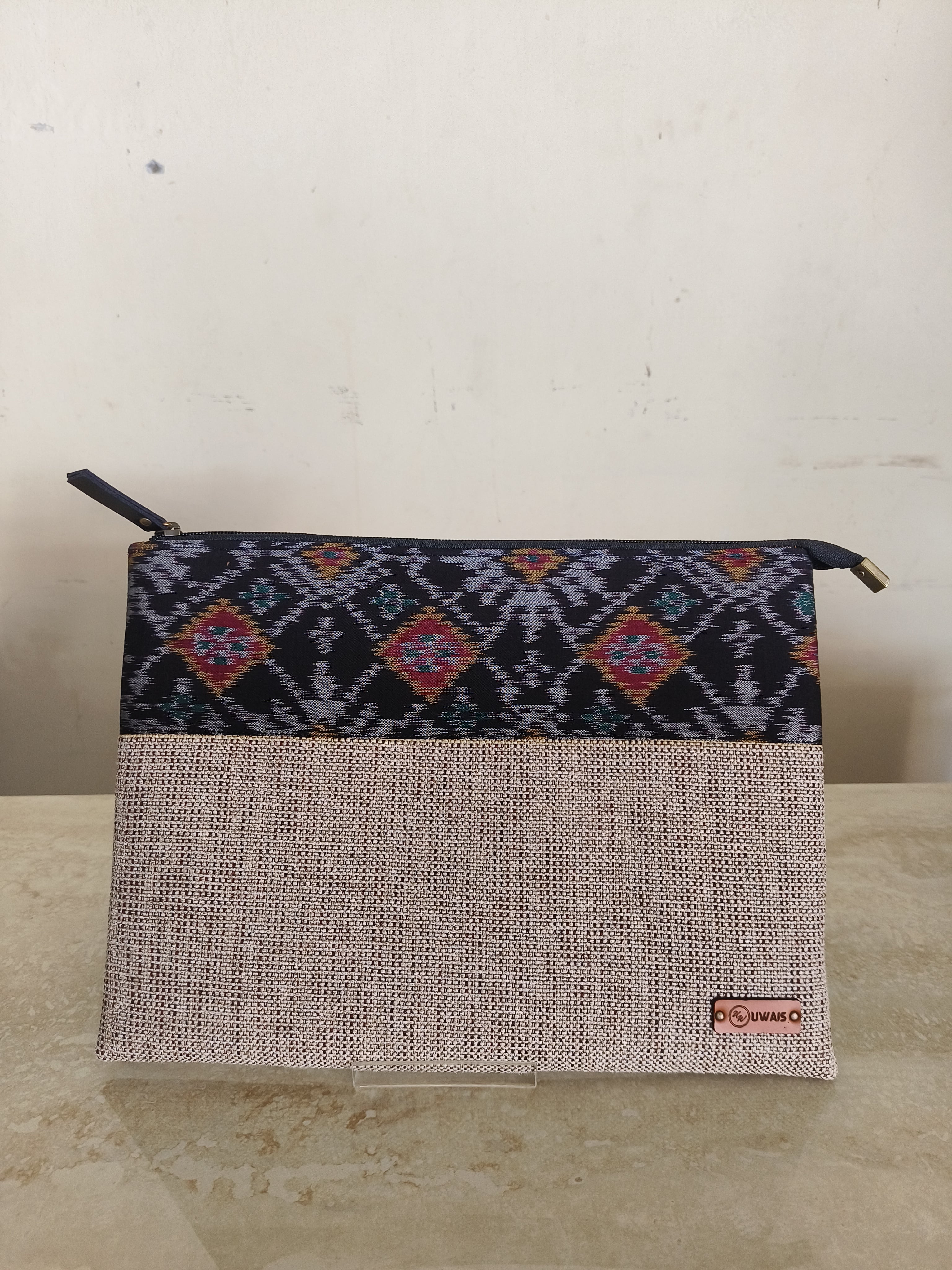 UwaisGen Tas Laptop Mirah Bag 15 inchi Goni Endek Etnik Bali Handmade