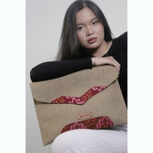 UWAISGEN Tas Laptop Anvlope 14 inchi Goni Endek Etnik Bali Handmade