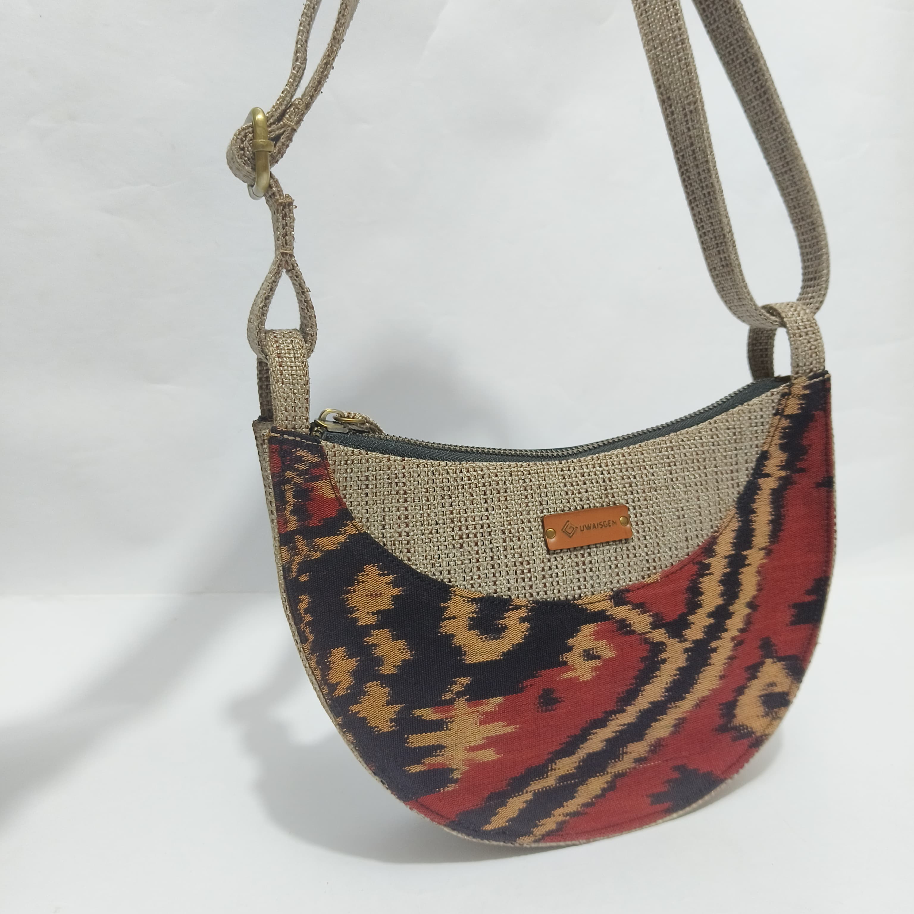 UWAISGEN Tas Selempang Wanita Goni Blanket Handmade Afra Slingbag