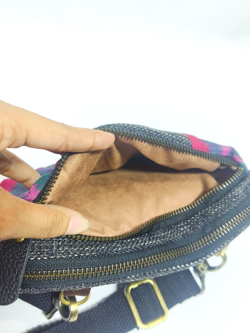 UWAISGEN Tas Selempang Wanita Goni Endek Etnik Bali Handmade Viktoria Slingbag