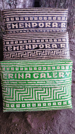 pouch anyaman bambu