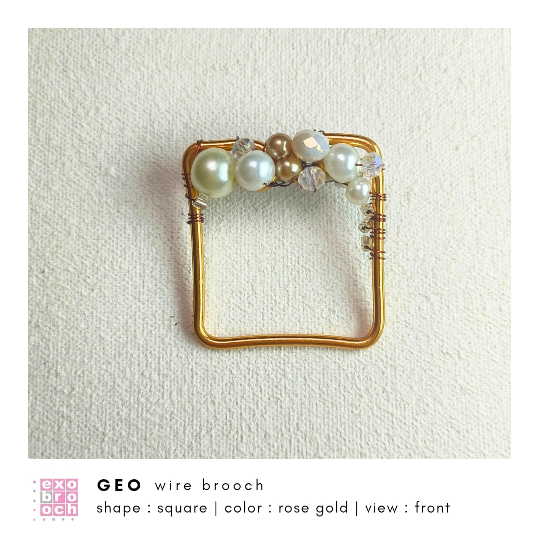 Geo Wire Brooch - Square | Bros Kawat Geometri