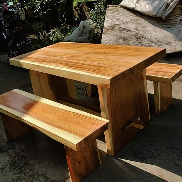Set Meja Trembesi Kotak dengan 2 Bangku